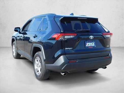Used 2025 Toyota RAV4 XLE FWD image 13