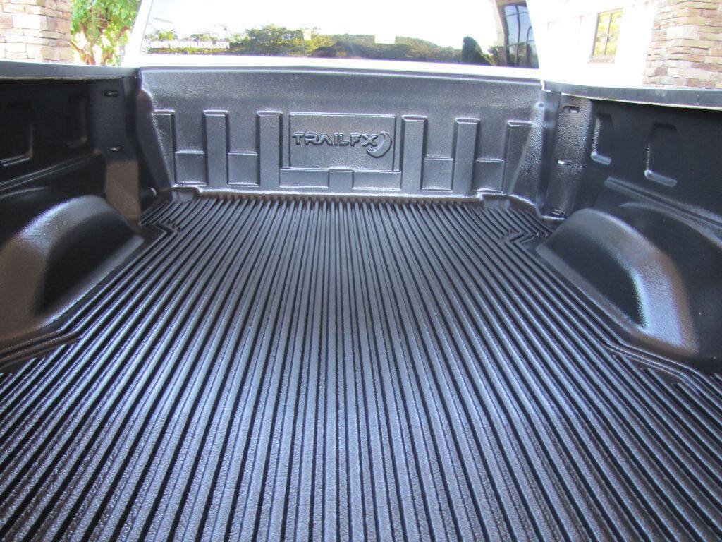 Used 2024 Chevrolet Silverado 2500 LT AWD/4WD image 31