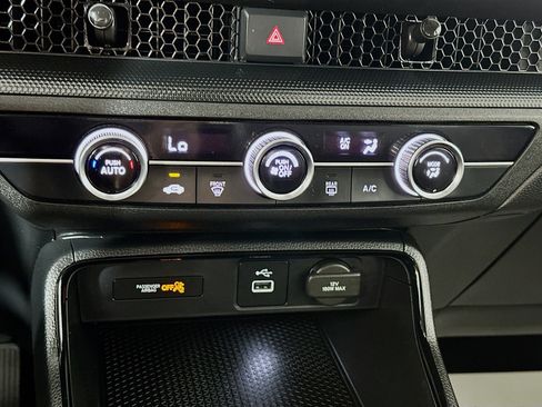 Used 2023 Honda CR-V LX image 15