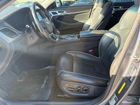 Used 2015 Hyundai Genesis 3.8 w/ Option Group 04 image 9