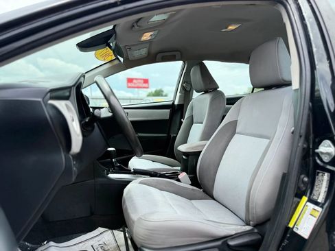 Used 2017 Toyota Corolla LE FWD image 16