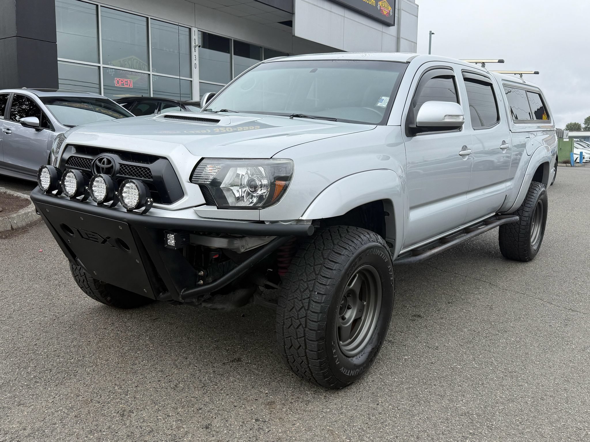 Used 2012 Toyota Tacoma 4x4 Double Cab w/ TRD Sport Pkg image 1