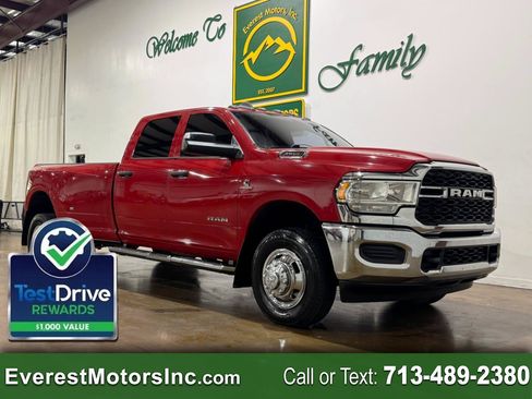 Used 2022 RAM 3500 Tradesman w/ Chrome Appearance Group AWD/4WD image 1
