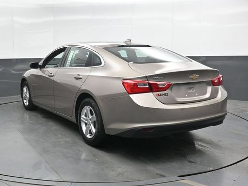 Used 2024 Chevrolet Malibu LT FWD image 11