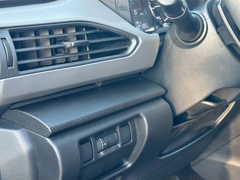 Used 2025 Subaru Crosstrek 2.5i Limited w/ Crosstrek Mirror Package image 13