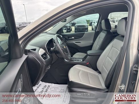 Used 2018 Chevrolet Equinox Premier FWD image 17