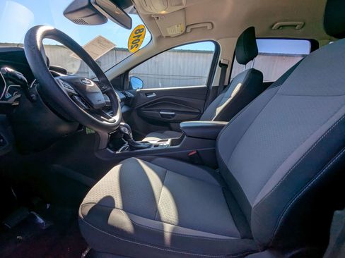 Used 2018 Ford Escape SE w/ Ford Safe & Smart Package image 12