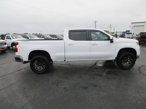 Used 2022 Chevrolet Silverado 1500 LT w/ Protection Package AWD/4WD image 5