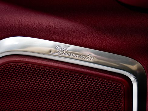 Used 2022 Porsche Macan GTS w/ Sport Chrono Package image 18