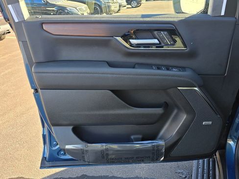 New 2026 GMC Yukon XL Denali w/ Sun & Power Step Package image 11