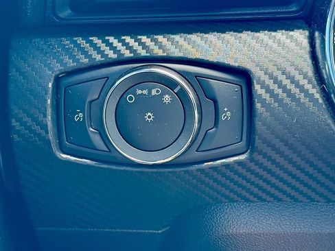 Used 2017 Ford Mustang Coupe RWD image 18