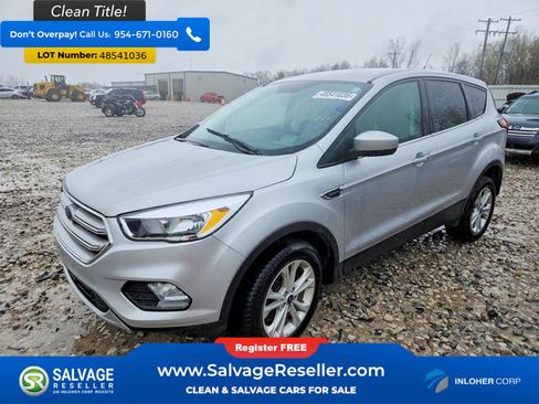 Used 2019 Ford Escape SE image 1