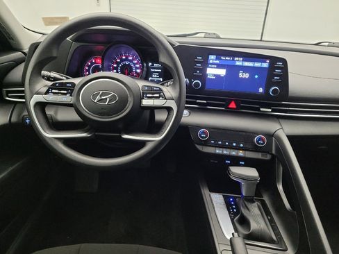 Used 2023 Hyundai Elantra SEL FWD image 22