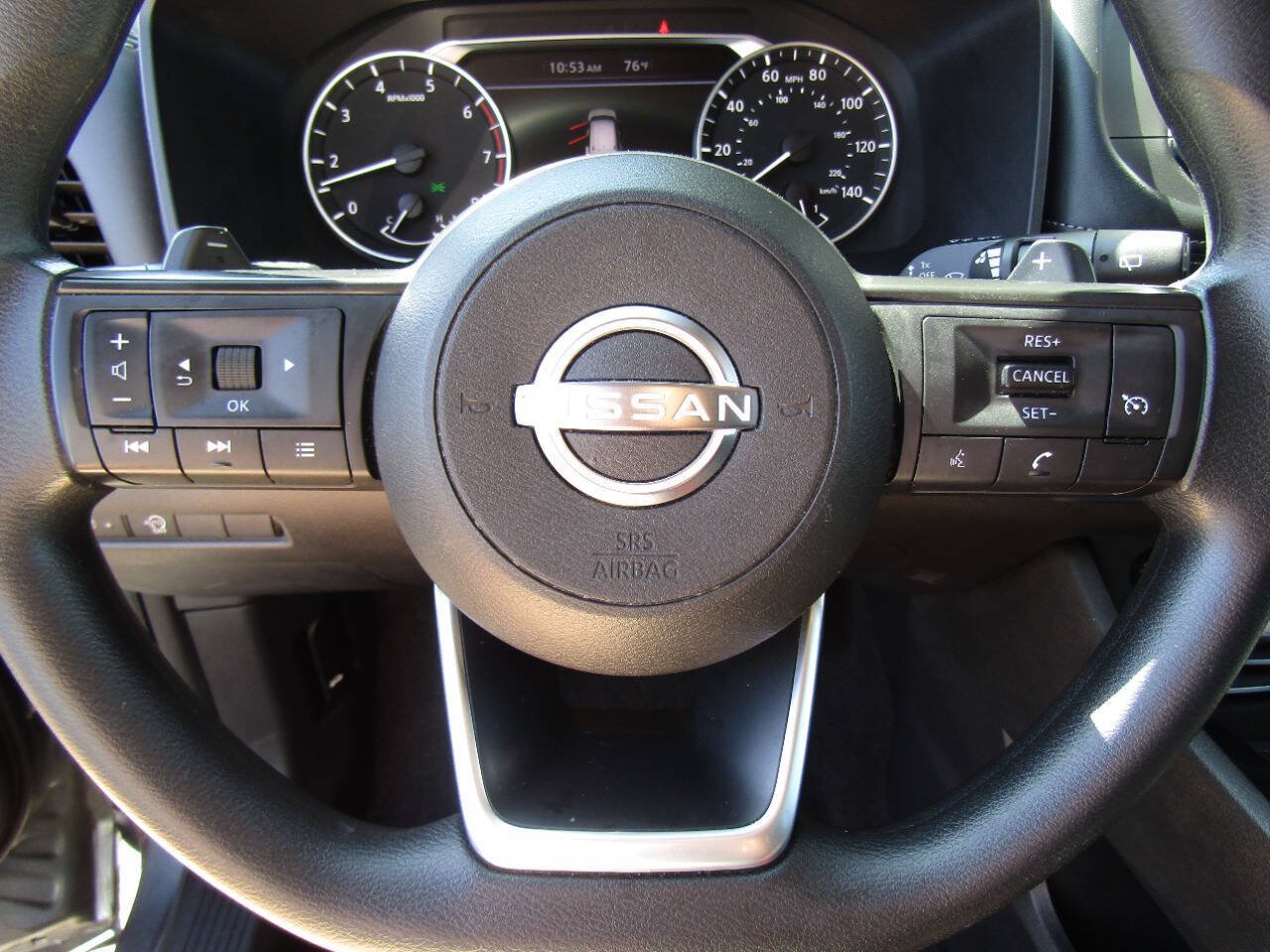 Used 2024 Nissan Rogue S AWD/4WD image 18
