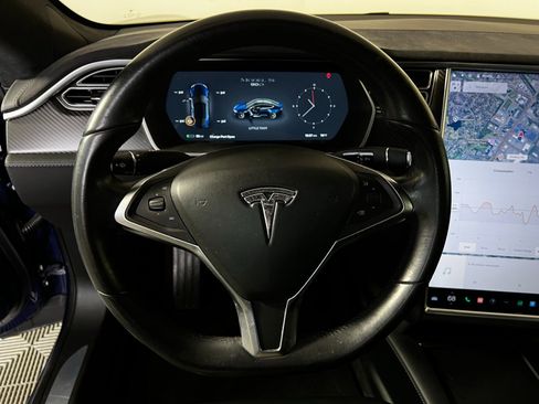 Used 2016 Tesla Model S 60D image 9