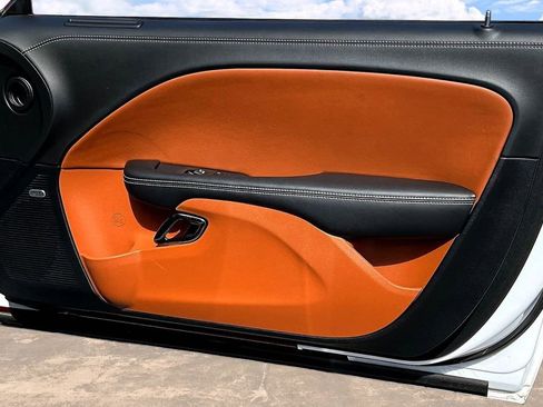 Used 2022 Dodge Challenger SRT Hellcat w/ Plus Package RWD image 27