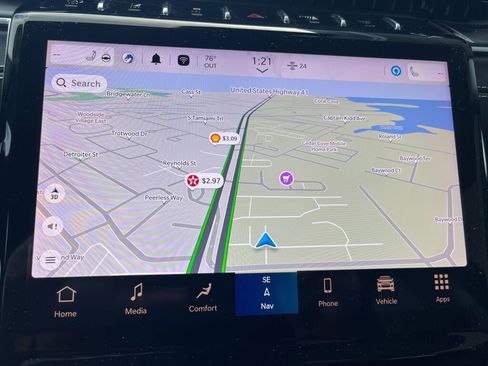 Used 2023 Jeep Grand Cherokee Limited image 17