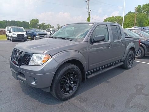 Certified 2021 Nissan Frontier SV w/ Midnight Edition Floor Mats AWD/4WD image 1