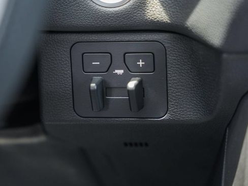 Used 2023 Toyota Tundra Limited AWD/4WD image 30