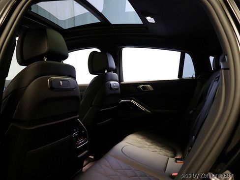 Certified 2025 BMW X6 xDrive40i w/ Climate Comfort Package image 13