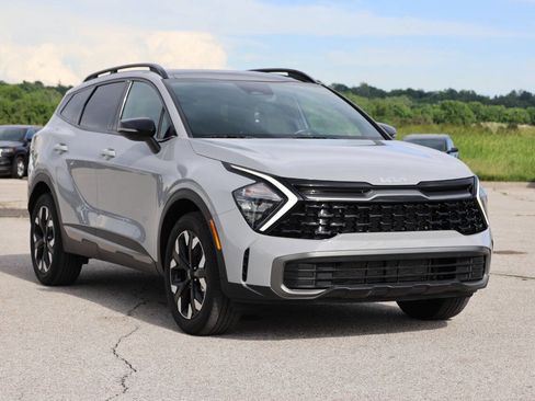 Used 2023 Kia Sportage X-Line w/ X-Line Premium Package AWD/4WD image 4