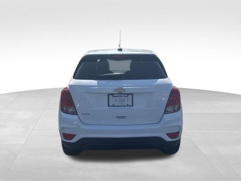 Used 2021 Chevrolet Trax LS w/ Tint and Cruise Package FWD image 3
