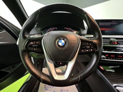 Used 2020 BMW 530i w/ Convenience Package RWD image 20