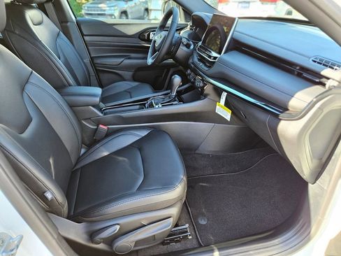 New 2025 Jeep Compass Limited w/ Sun & Sound Group image 11