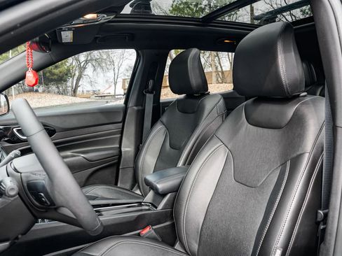 Used 2023 Jeep Compass High Altitude image 15