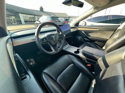 Used 2021 Tesla Model 3 Standard Range Plus image 10