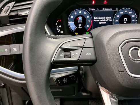 Used 2025 Audi Q3 2.0T Premium w/ Convenience Package image 20