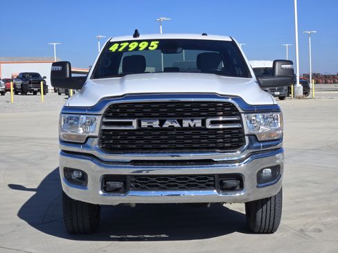 Used 2024 RAM 2500 Big Horn image 3