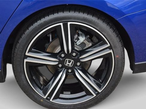 Used 2024 Honda Accord Sport image 39