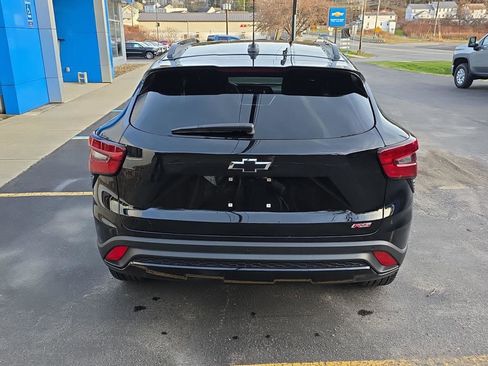 New 2025 Chevrolet Trax RS w/ Sunroof Package image 7