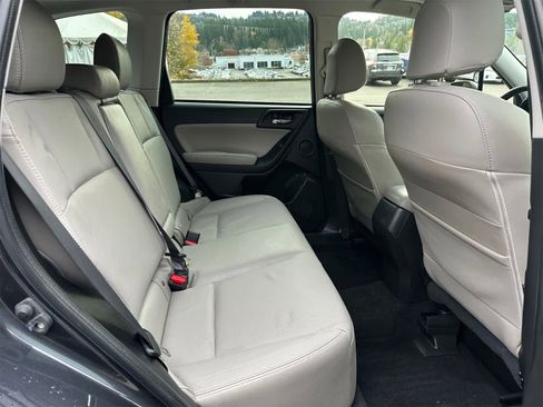 Used 2018 Subaru Forester 2.5i Limited image 12