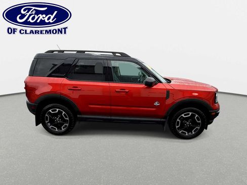 Used 2022 Ford Bronco Sport Outer Banks w/ Tech Package AWD/4WD image 9