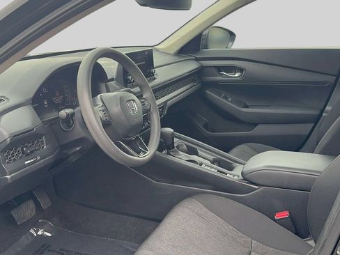 Certified 2025 Honda Accord LX image 27