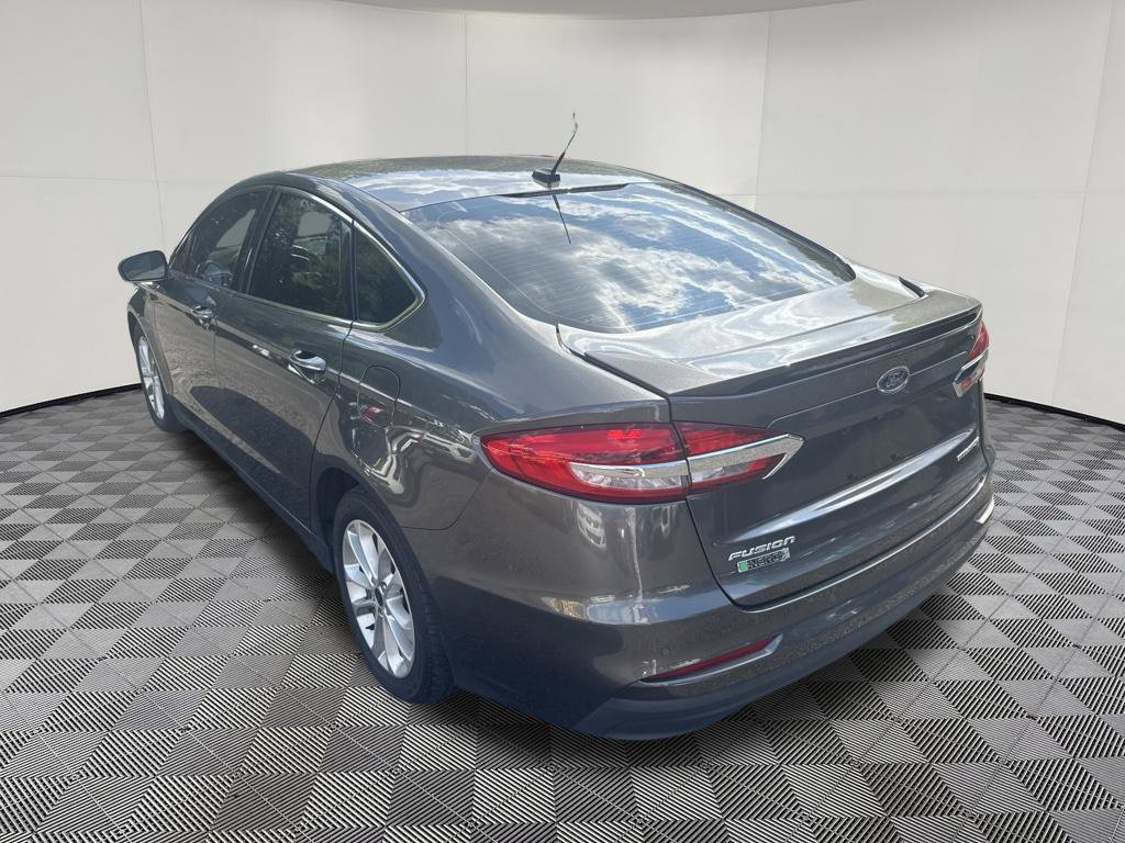 Used 2019 Ford Fusion Energi Titanium FWD image 18