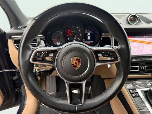 Used 2021 Porsche Macan AWD/4WD image 17
