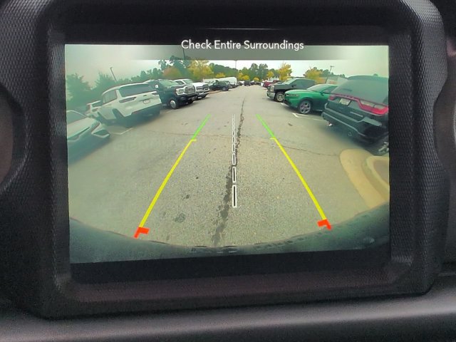 Used 2023 Jeep Wrangler Unlimited Sport AWD/4WD image 21