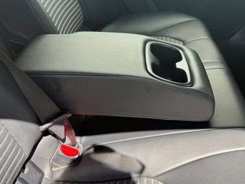Used 2024 Toyota Camry SE FWD image 10
