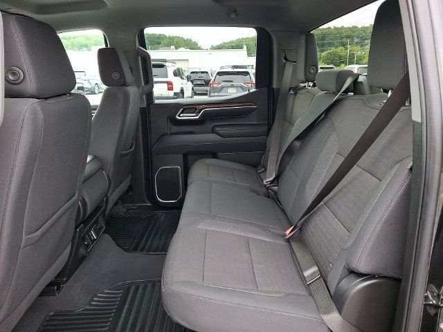 Used 2025 Chevrolet Silverado 1500 LT AWD/4WD image 10
