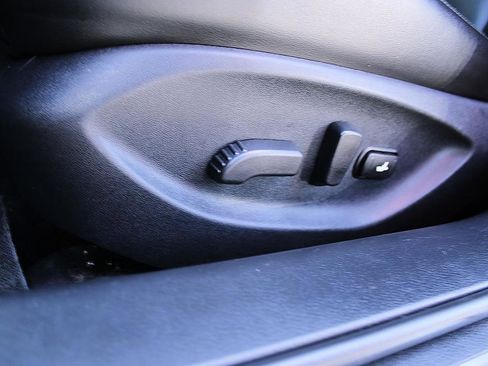 Used 2018 INFINITI Q50 Luxe w/ Essential Package (2.0T Luxe) image 10