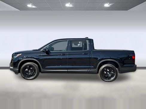 New 2026 Honda Ridgeline Black Edition image 2