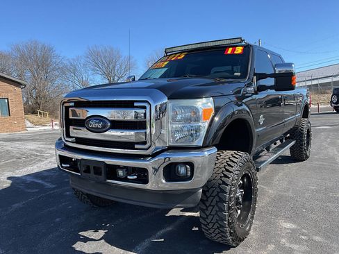 Used 2013 Ford F250 Lariat w/ Chrome Pkg image 32
