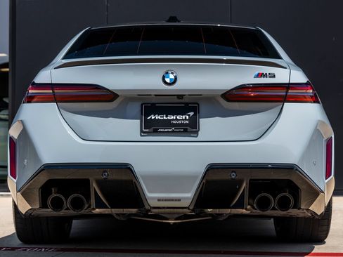 Used 2026 BMW M5 w/ Carbon Package AWD/4WD image 7
