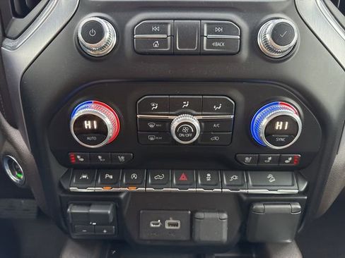 Used 2019 GMC Sierra 1500 SLT w/ SLT Premium Plus Package image 26