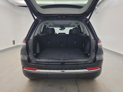 Used 2022 Jeep Grand Cherokee Limited 4xe image 29