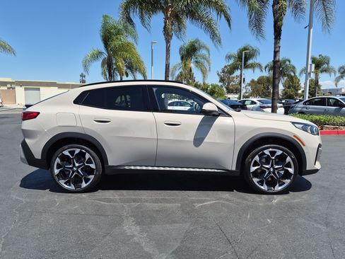 New 2026 BMW X2 xDrive28i w/ Technology Package AWD/4WD image 11