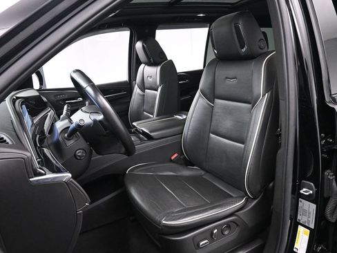 Used 2022 Cadillac Escalade Sport w/ Touring Package AWD/4WD image 15